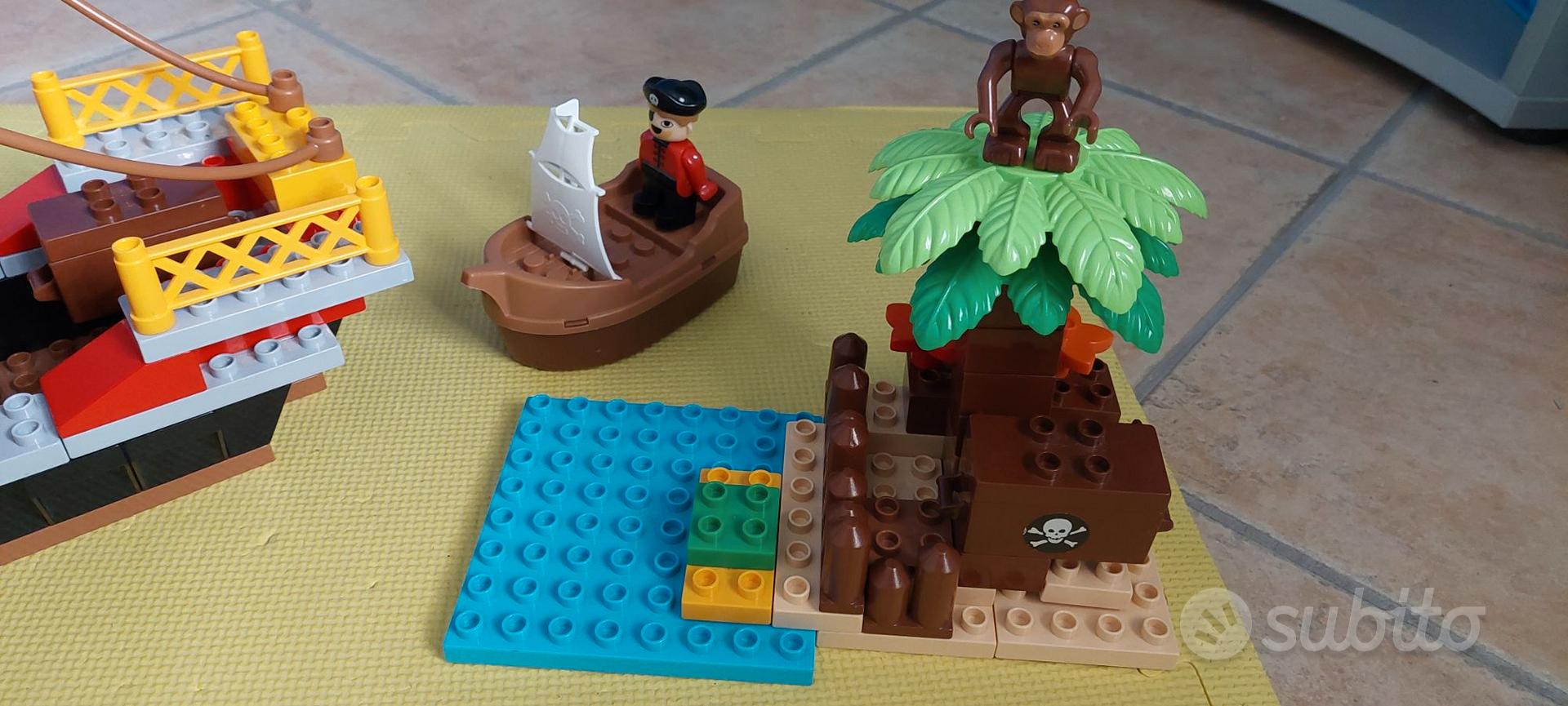 UNIC00 TUTTA la prima serie Lego pirati anni 1989 - Tutto per i bambini In  vendita a Vicenza