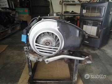 Motore vespa px 200 arcobaleno vse1m con miscelat