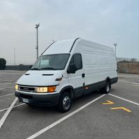 Furgone iveco daily 35c13 tetto alto passo lungo