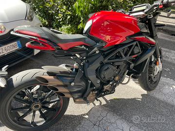 Mv agusta brutale dragster 800