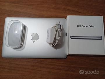 MacBook Air 11" (2015) + Mouse + Lettore CD