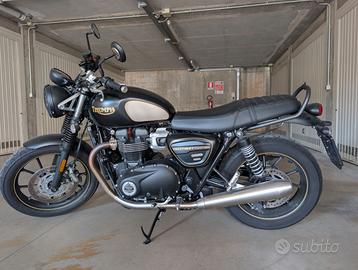 Triumph Street Twin Goldline 2021, 6500km perfetta