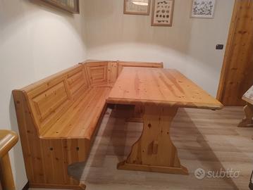 Set tavolo con giropanca e credenza legno Pino