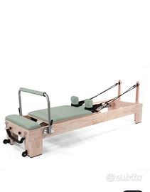 Reformer Pilates in legno di quercia naturale