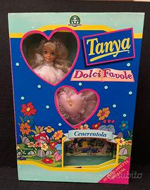 Hasbro Tanya Favole Cenerentola Biancaneve