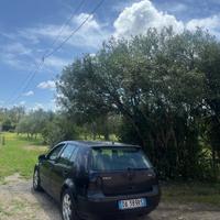 VOLKSWAGEN Golf 4ª serie - 2004