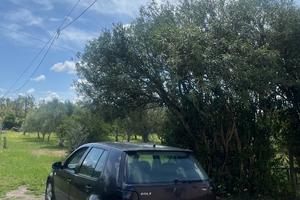 VOLKSWAGEN Golf 4ª serie - 2004