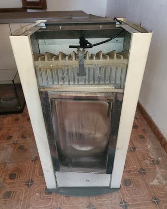 stufa a pellet Anselmo Cola 