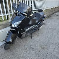 X-max 250