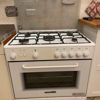 Macchina del gas 5 fuochi marca La Germania