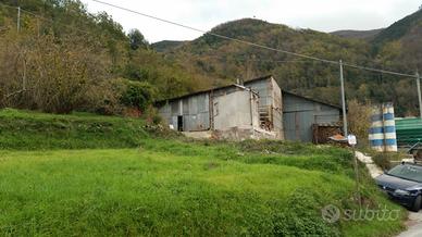 Capannone 400 mq a 8 km da Chiavari