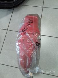 8126021 parafango anteriore rosso STX 125 aprilia