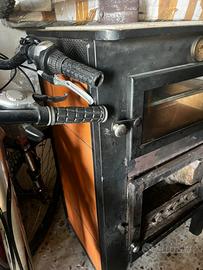Stufa a legna con forno