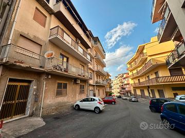 Appartamento con cortile e giardino