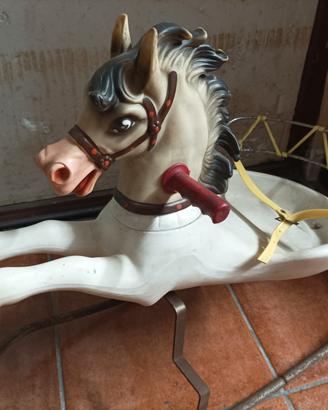 CAVALLO DONDOLO 
