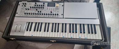 Korg Radias con tastiera – Analog Modelling Synthe