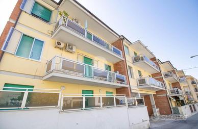 3 LOCALI A VASTO