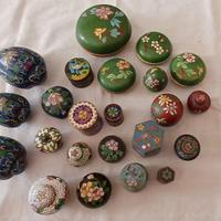 Collezione 23 scatoline cloisonne'
