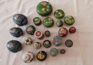 Collezione 23 scatoline cloisonne'