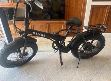 Bicicletta elettrica revoe