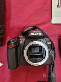 2 Corpi Macchina Nikon Zoom Nikkor e accessori
