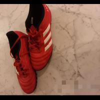 Scarpe Adidas rosse