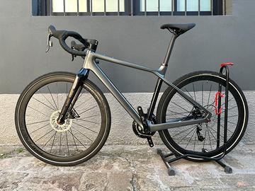 Bici gravel full carbon  nuova (taglia 56)