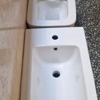 Coppia sanitari filo muro