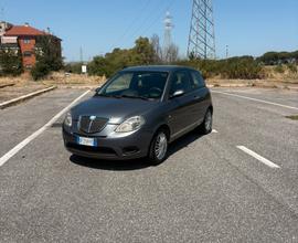Lancia ypsilon 2007
