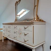 Comò vintage con specchio e due comodini