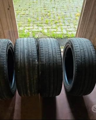 4 pneumatici 225/55 R28 Pirelli (4 stagioni)