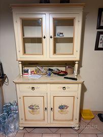 Piccola credenza per cucina