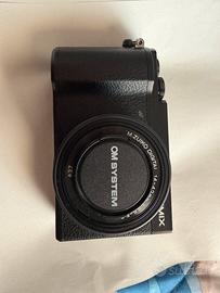 Panasonic Lumix DC-GX9 + 2 obiettivi + SD 256 GB