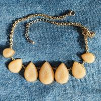 Collana girocollo H&M rosa salmonato e oro 