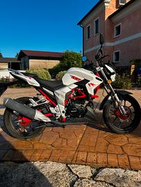 Senke SK125 Naked