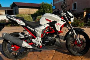 Senke SK125 Naked