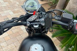 Moto guzzi v7 stone 2024