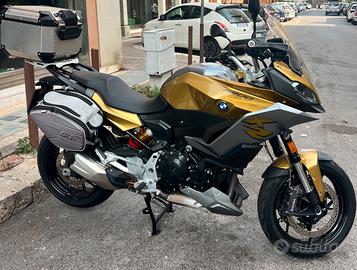 BMW F900XR