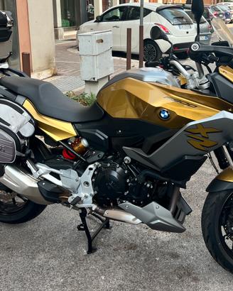 BMW F900XR