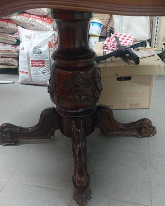 Tavolo in noce piu lampadario ottone