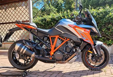 KTM 1290 Super Duke GT