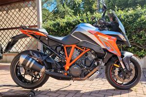 KTM 1290 Super Duke GT
