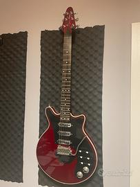 Red special Brian May guitars