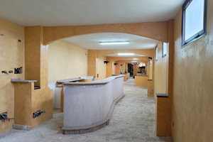 Locale commerciale su due livelli