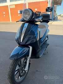 BEVERLY 300 ie SUPERECONOMICO