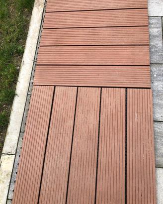 Piastrelle a incastro per esterni WPC 60x60 16pez.