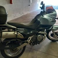 Suzuki XF Freewind 650 - 2001