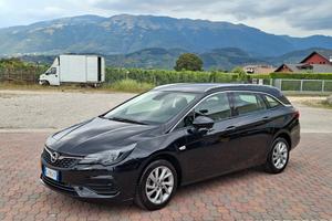 Opel Astra 1.5 CDTi Bus. Elegance Sports Tourer AT
