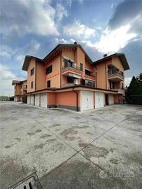 Immobile in asta di 103 m² con 2 locali e box auto