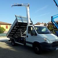 Iveco Daily ribaltabile con gru bonfiglioli